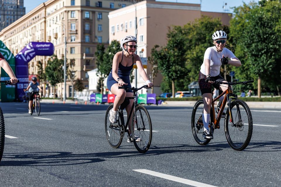 Фото 48da7d5af2e546ff916226a2f7bcfee6 с события Cyclingrace Вечернее Садовое