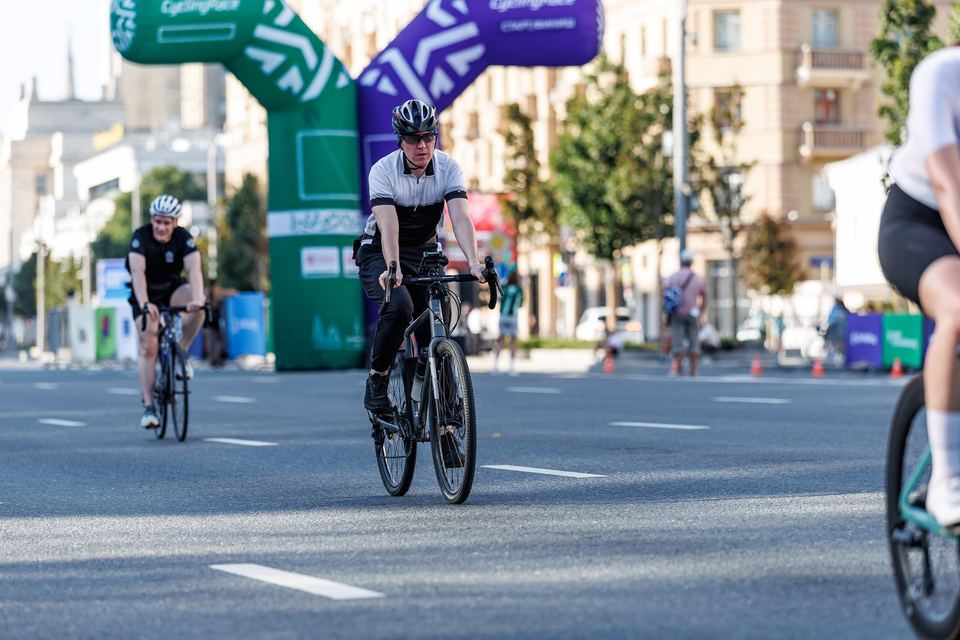 Фото 4ec7fb98e80c4677ab820e0bac63f6f1 с события Cyclingrace Вечернее Садовое