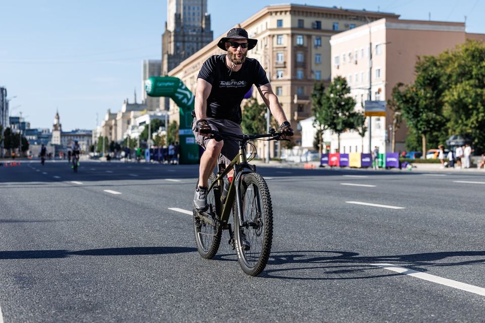 Фото f914a5176fcb4ed38ee5dc8d3b2f578e с события Cyclingrace Вечернее Садовое