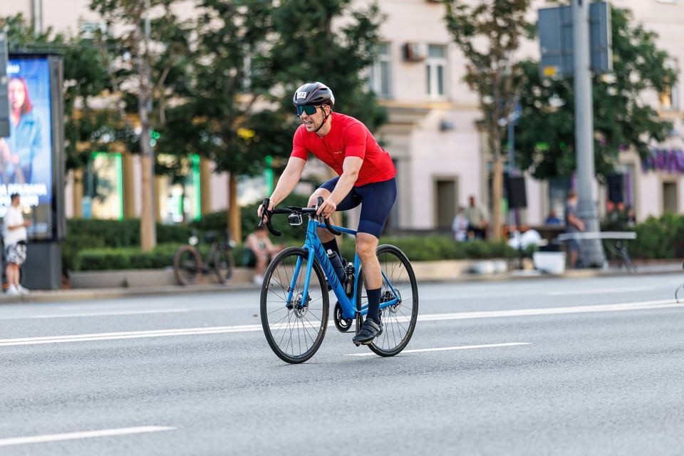 Фото 35b0b06155934da88e8bae95d194d684 с события Cyclingrace Вечернее Садовое