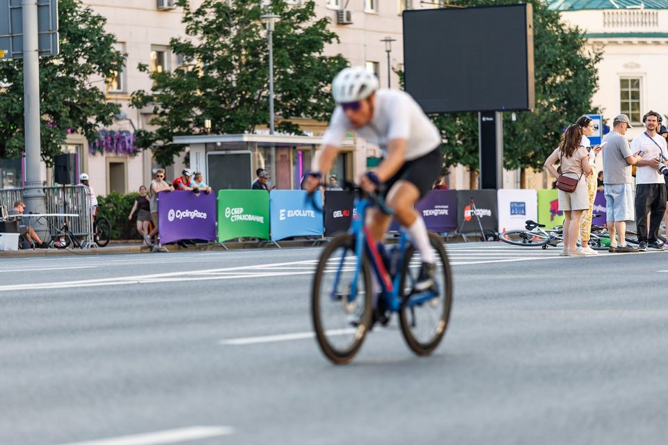 Фото dec36591a39f46f18aa80be04aa8ad07 с события Cyclingrace Вечернее Садовое