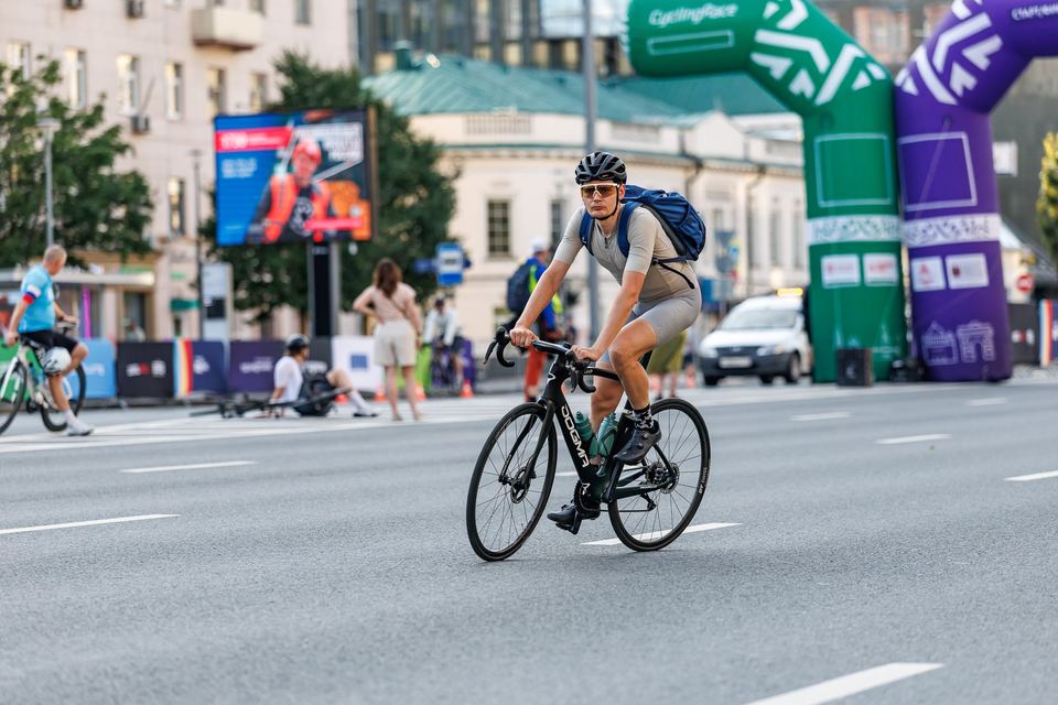 Фото 7a9d06e099a64e94b7b1cb20727dd98e с события Cyclingrace Вечернее Садовое