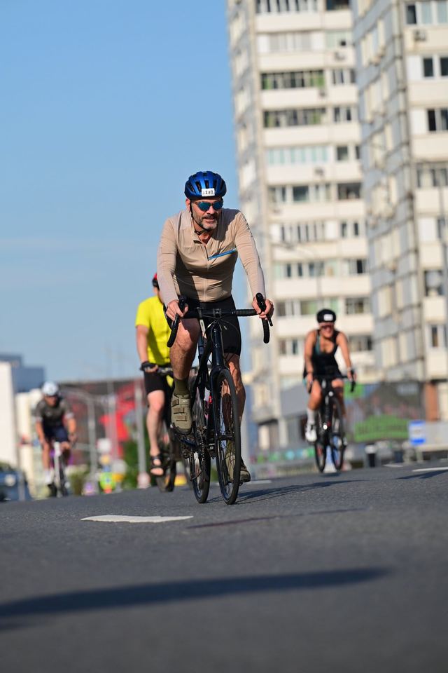 Фото fef97f55dbb94ee99460825b87cc9ffd с события Cyclingrace Вечернее Садовое
