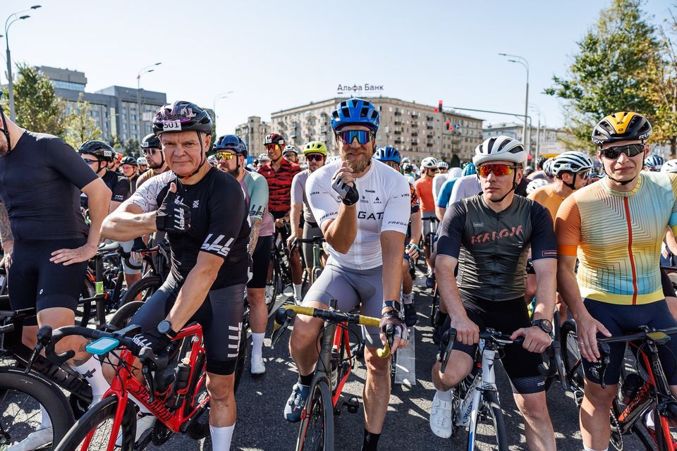 Фото 015f0e781eac4d938557861a9f9ac4b1 с события Cyclingrace Вечернее Садовое