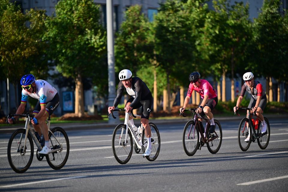 Фото 9d3895edc9b6447a99ddc2701e7a7a18 с события Cyclingrace Вечернее Садовое