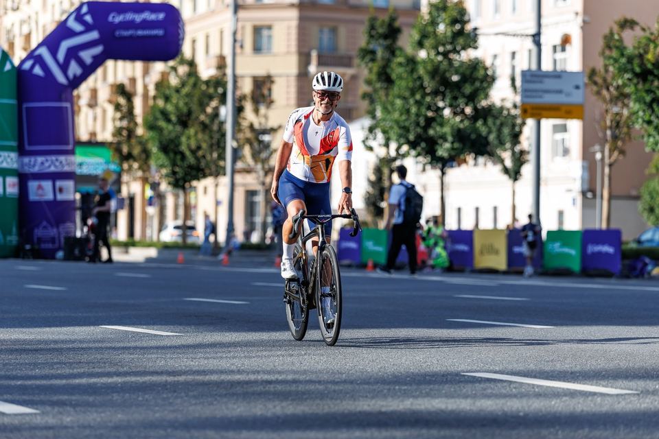 Фото 8c1c877b3d4e4d8b8e5f5328808ff625 с события Cyclingrace Вечернее Садовое
