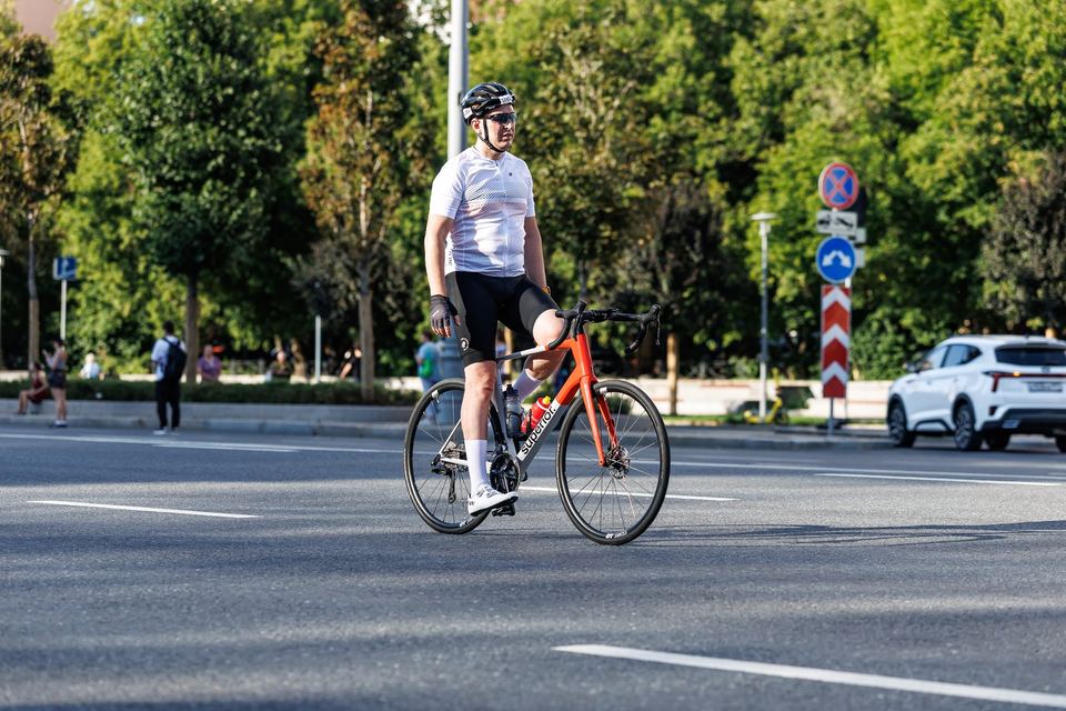 Фото 3df751e0177a48ab8aee609bd7bdedd7 с события Cyclingrace Вечернее Садовое