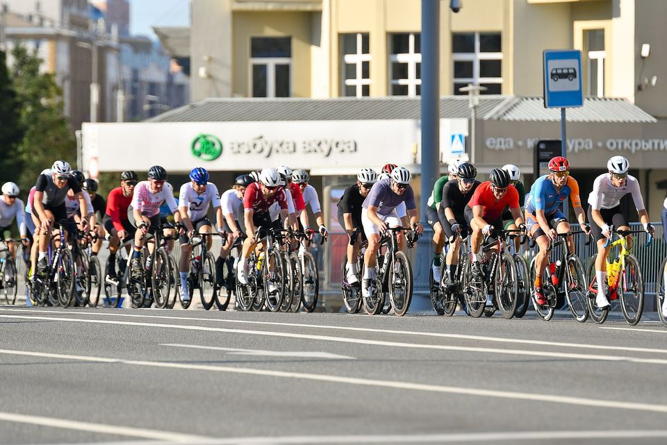 Фото f906a87bcf2b42c08765836ca2a12e1b с события Cyclingrace Вечернее Садовое