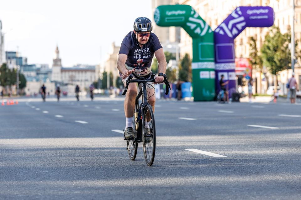 Фото 0d6a8035aaae4fb9b3cc9eb2575a66ac с события Cyclingrace Вечернее Садовое