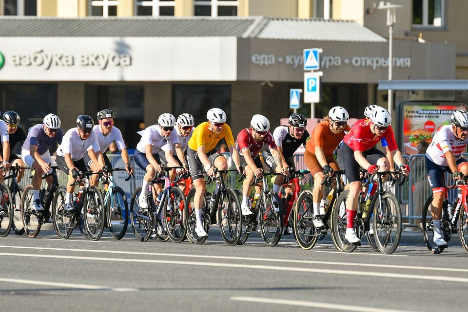 Фото cd2deeb271a041b6aba6814c0e1df7f8 с события Cyclingrace Вечернее Садовое