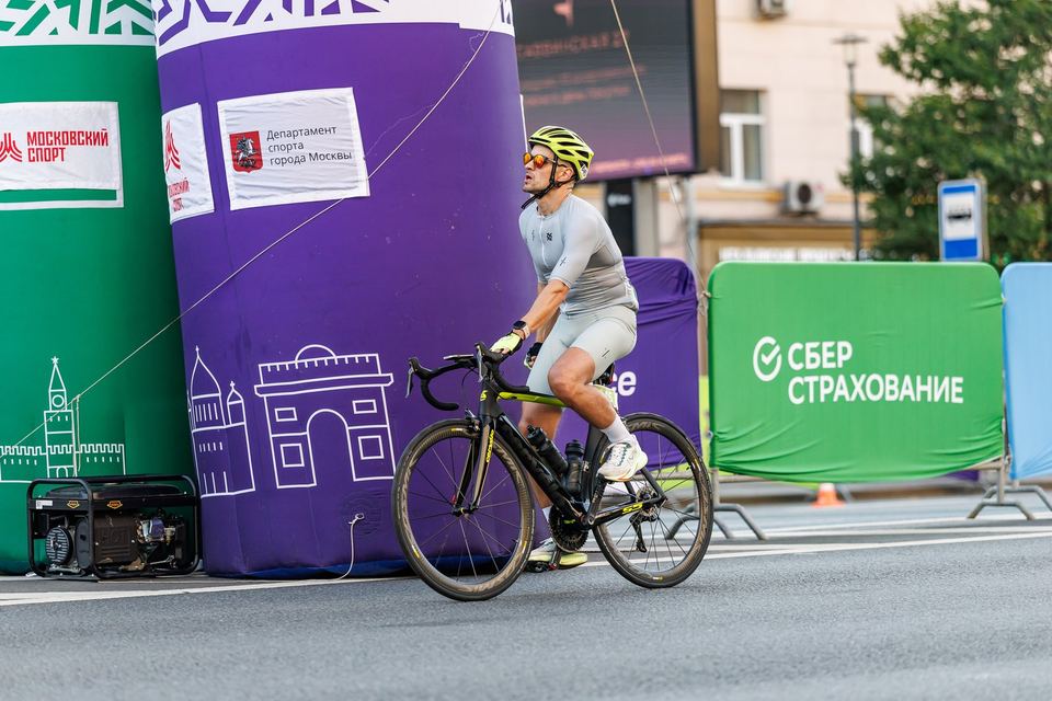 Фото d96f4f36aded4b82994e7f04ed75b392 с события Cyclingrace Вечернее Садовое