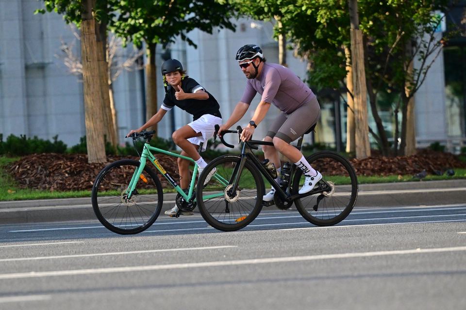 Фото 77fffe2efdc544428a39e1fed434d707 с события Cyclingrace Вечернее Садовое