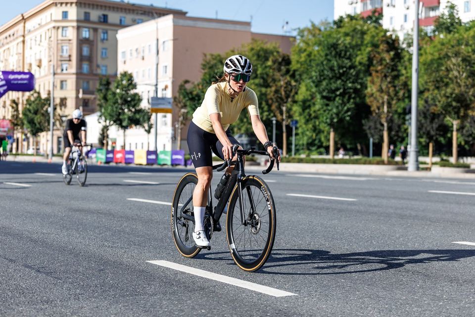 Фото f7127736f7cc46b4b074ce3f1ffb05a8 с события Cyclingrace Вечернее Садовое