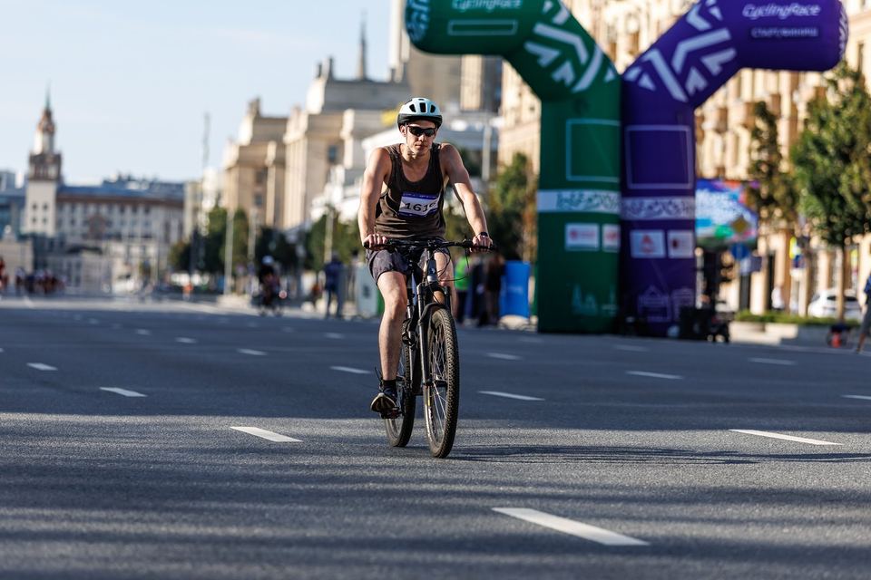 Фото f7e3bf7f87f944f9aabfb531b9437f3e с события Cyclingrace Вечернее Садовое