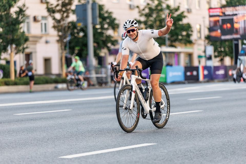 Фото 19d90fbc58684f0c96ea9f9e6cc9e3b7 с события Cyclingrace Вечернее Садовое