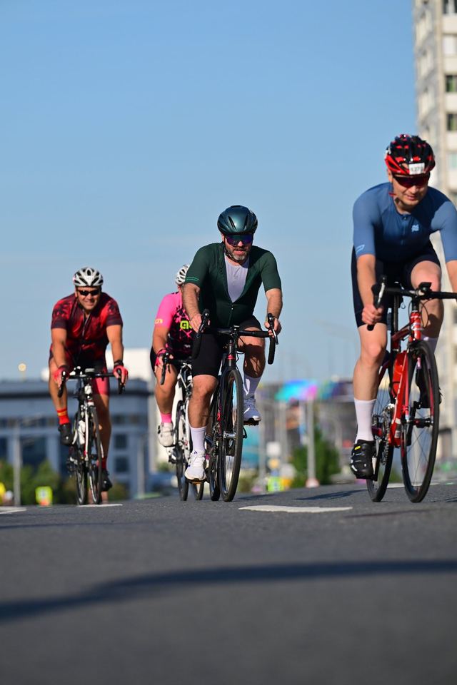 Фото 94f434e8575d4b249393ab3a00957506 с события Cyclingrace Вечернее Садовое