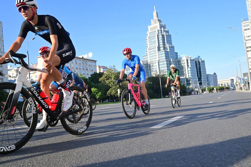 Фото 10f6c04f57834744bef210979cb3ffa0 с события Cyclingrace Вечернее Садовое