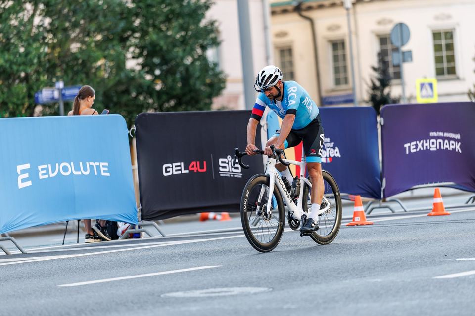 Фото 963164dc0e134b37bb8cc8d373a10925 с события Cyclingrace Вечернее Садовое