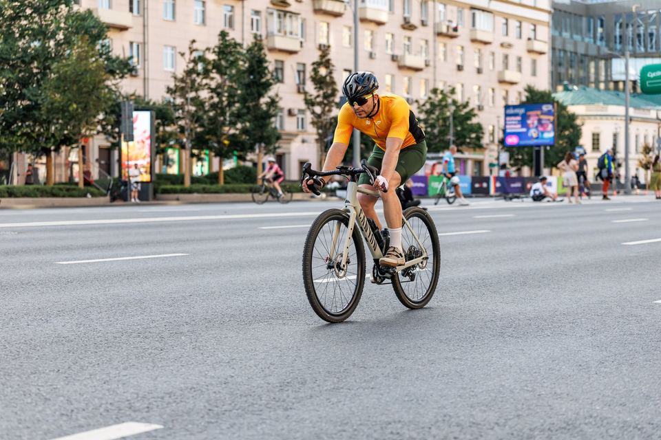 Фото fd58132406b14e8cbc709ed7bb347806 с события Cyclingrace Вечернее Садовое