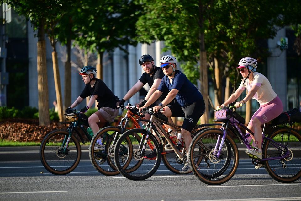 Фото 3a3f110e43ab48439d1bb636f8ea236f с события Cyclingrace Вечернее Садовое