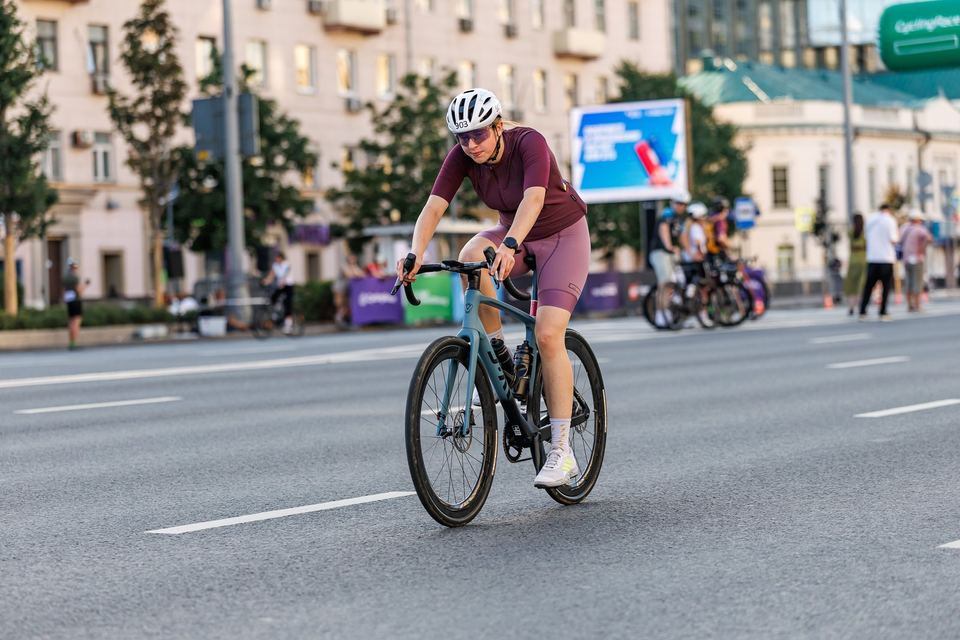 Фото 78f9af70b1f546d486d4ae1ecbca1d82 с события Cyclingrace Вечернее Садовое