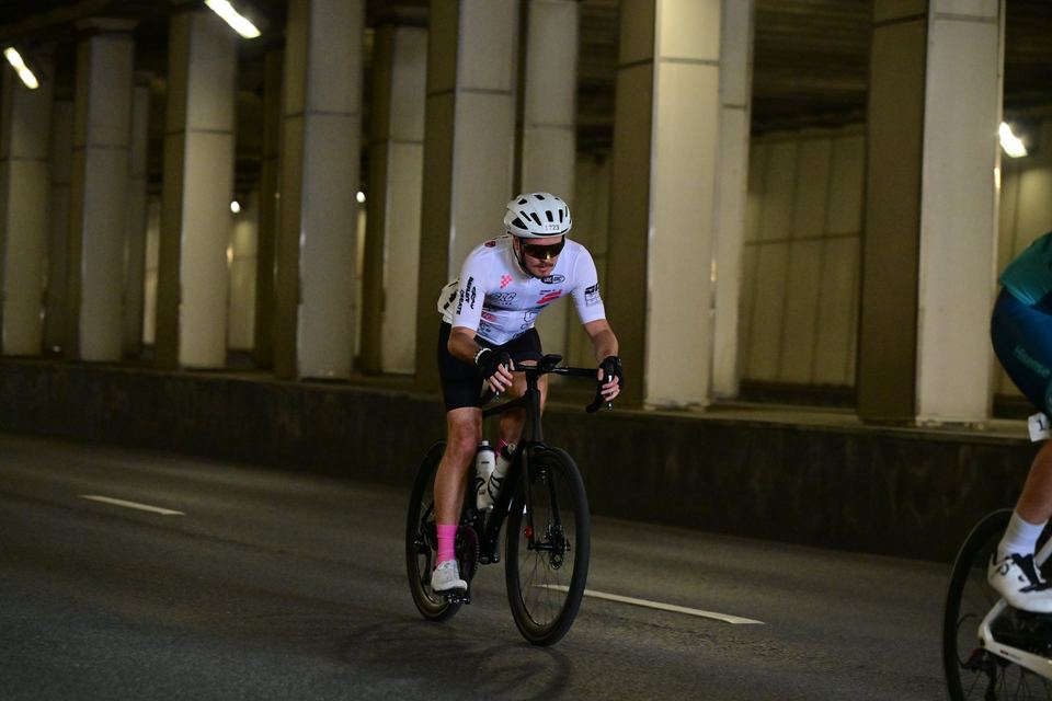 Фото 4afdad7c02fa4159a99545f67c61b6bf с события Cyclingrace Вечернее Садовое