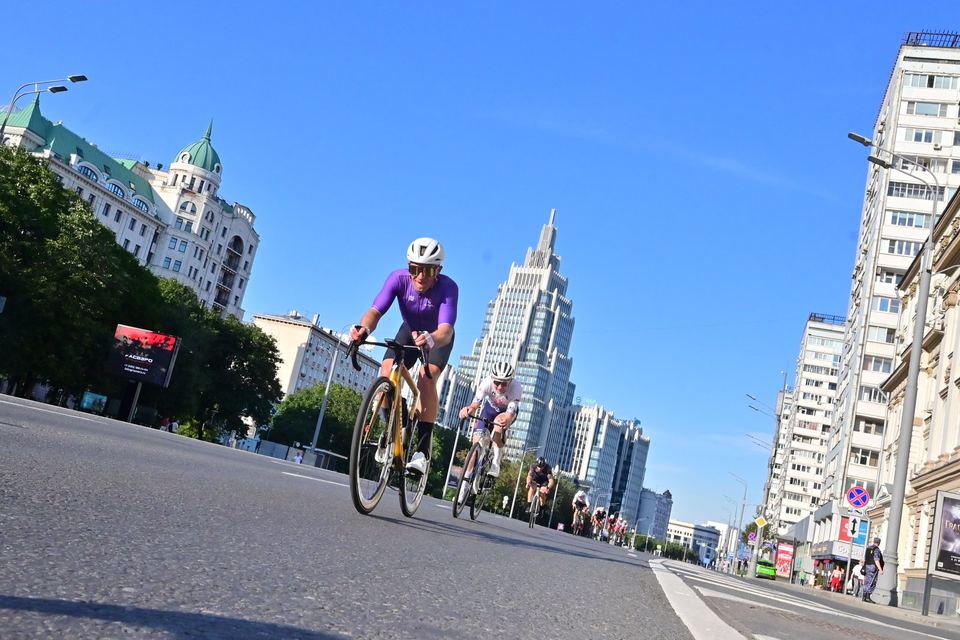Фото 0328e7365dee472f9af6981bf9bc2ed5 с события Cyclingrace Вечернее Садовое