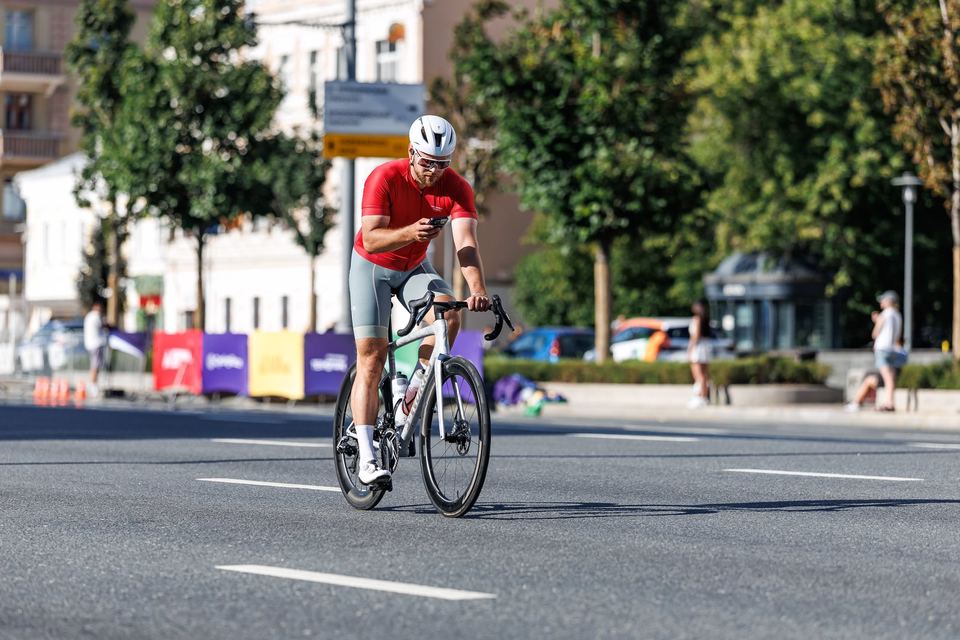 Фото be657cb6b4084dc798e226170ef78c03 с события Cyclingrace Вечернее Садовое