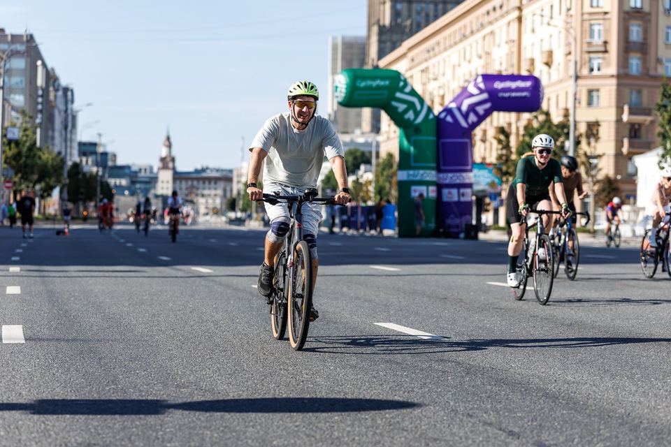 Фото 42239e9eb1a44b6b9a342391ac1cfe25 с события Cyclingrace Вечернее Садовое