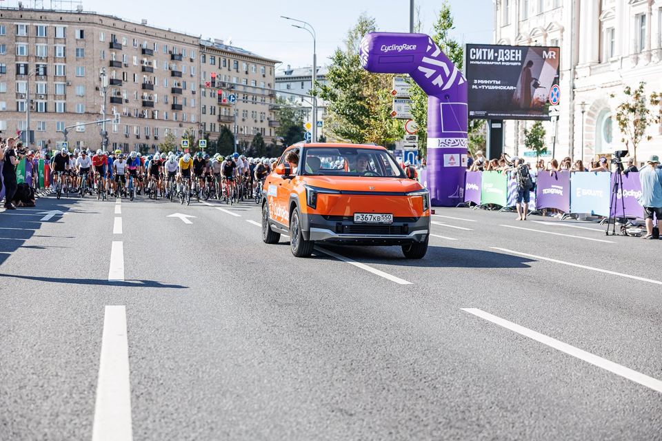 Фото bbffe6bfd3cc4a24b8483aa4833255d6 с события Cyclingrace Вечернее Садовое