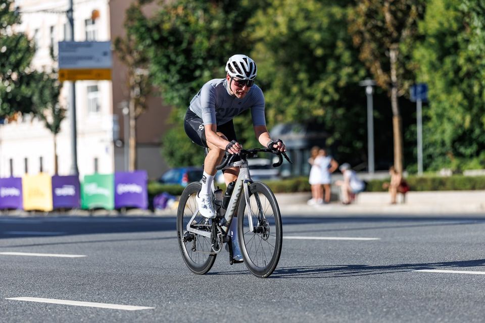 Фото 5d8c8f2dd1e54421a46ff9becd079983 с события Cyclingrace Вечернее Садовое