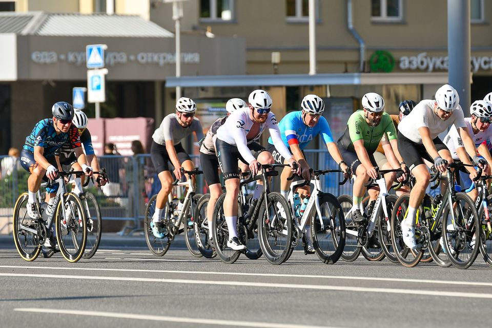 Фото f6565286563941be8d1c99d2d547cad4 с события Cyclingrace Вечернее Садовое