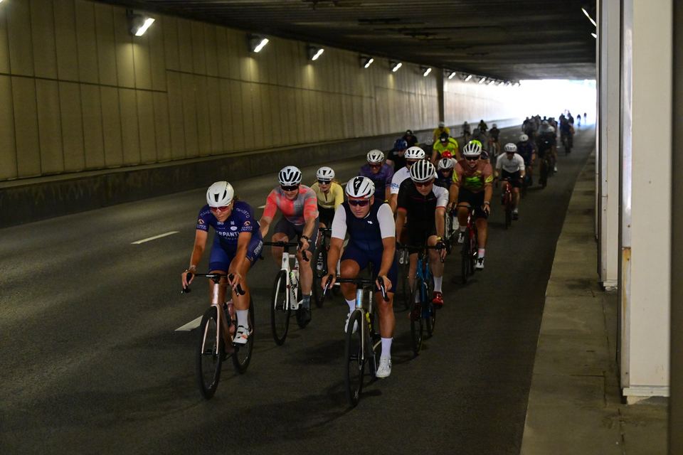 Фото 41c3921f01fd472fb40e7a49f2bcc30c с события Cyclingrace Вечернее Садовое