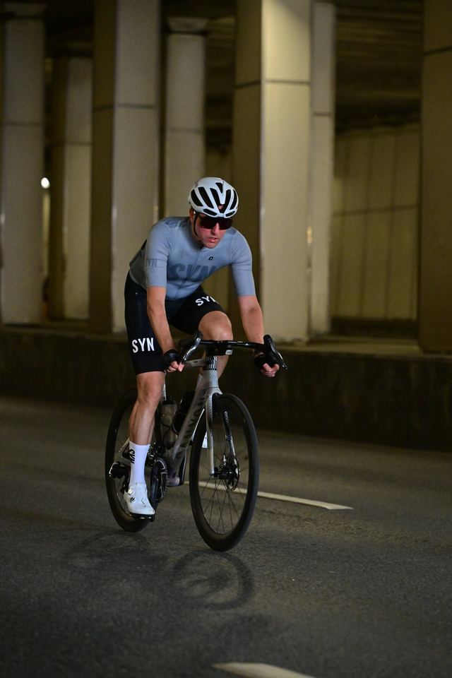 Фото 6591dbde01664819b38b62b61d01af30 с события Cyclingrace Вечернее Садовое