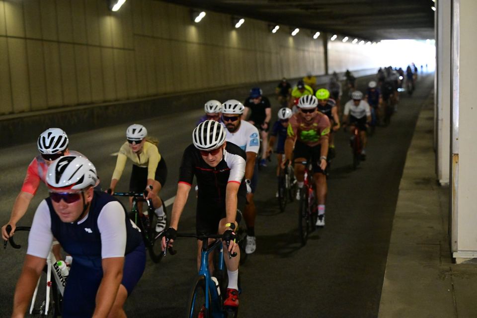 Фото 9b084bc851c14ceb8e8acf0d72d24653 с события Cyclingrace Вечернее Садовое