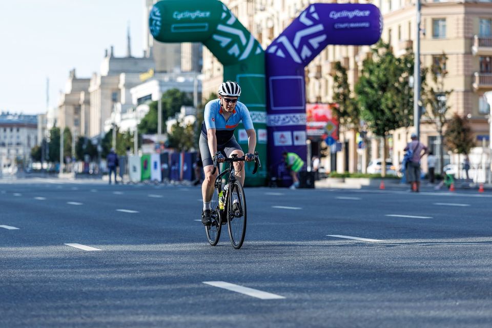 Фото 1e0b34b3f74b40749a7598b32b761496 с события Cyclingrace Вечернее Садовое