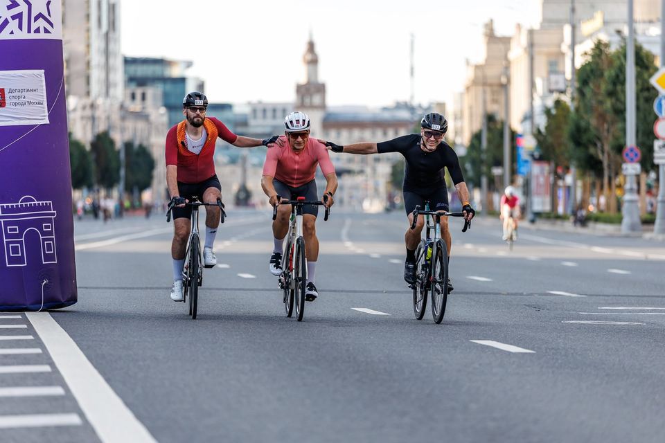 Фото e7256d31075143c79f45264a7a986664 с события Cyclingrace Вечернее Садовое
