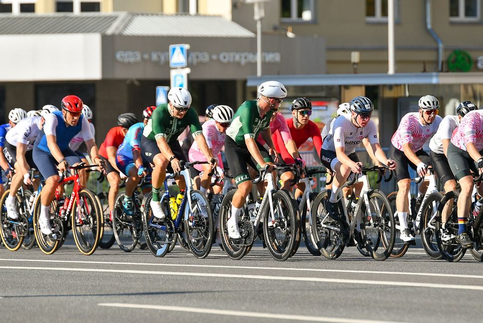 Фото e6c3467cf15f440e9ce6e3c5e0c66c8c с события Cyclingrace Вечернее Садовое