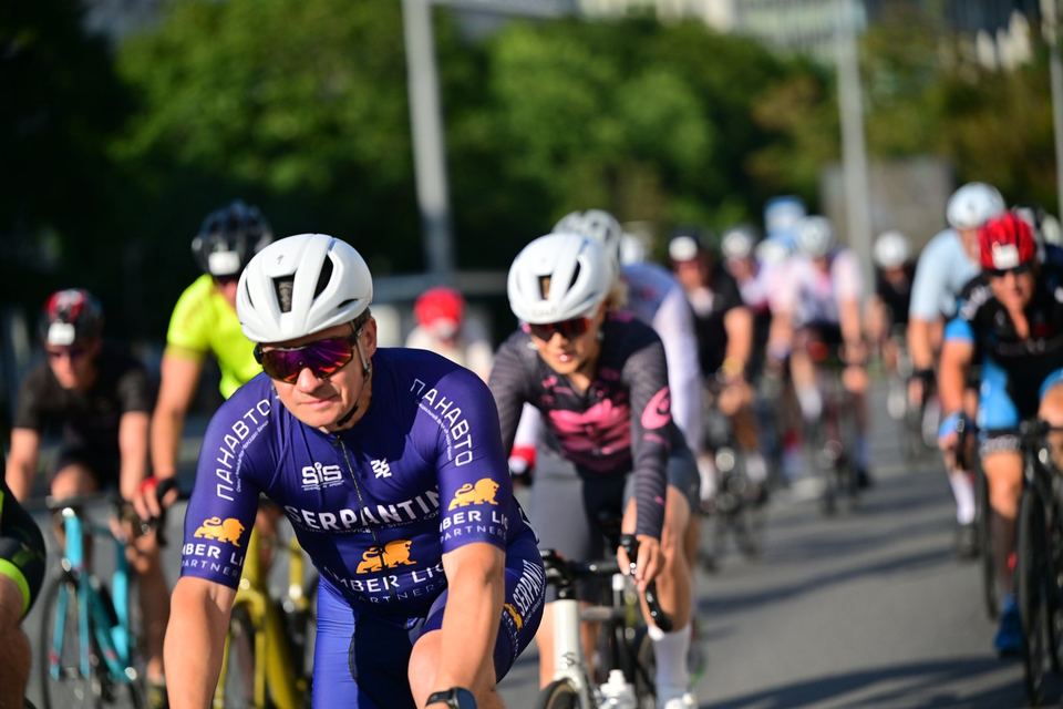 Фото 9a2eda2aa0b44776884618246f3b1552 с события Cyclingrace Вечернее Садовое