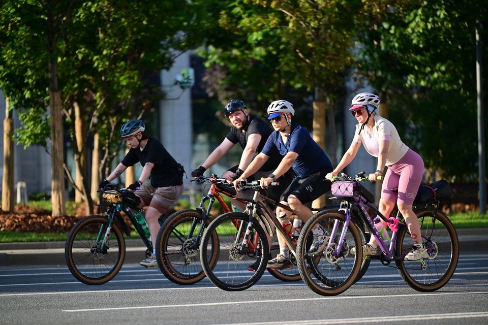Фото 16c64691ed254c718172adfc58adafbb с события Cyclingrace Вечернее Садовое