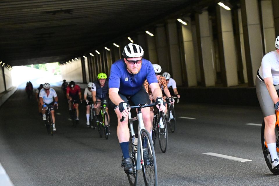 Фото 73b32c03e2564dab92db6494e2dc65e0 с события Cyclingrace Вечернее Садовое