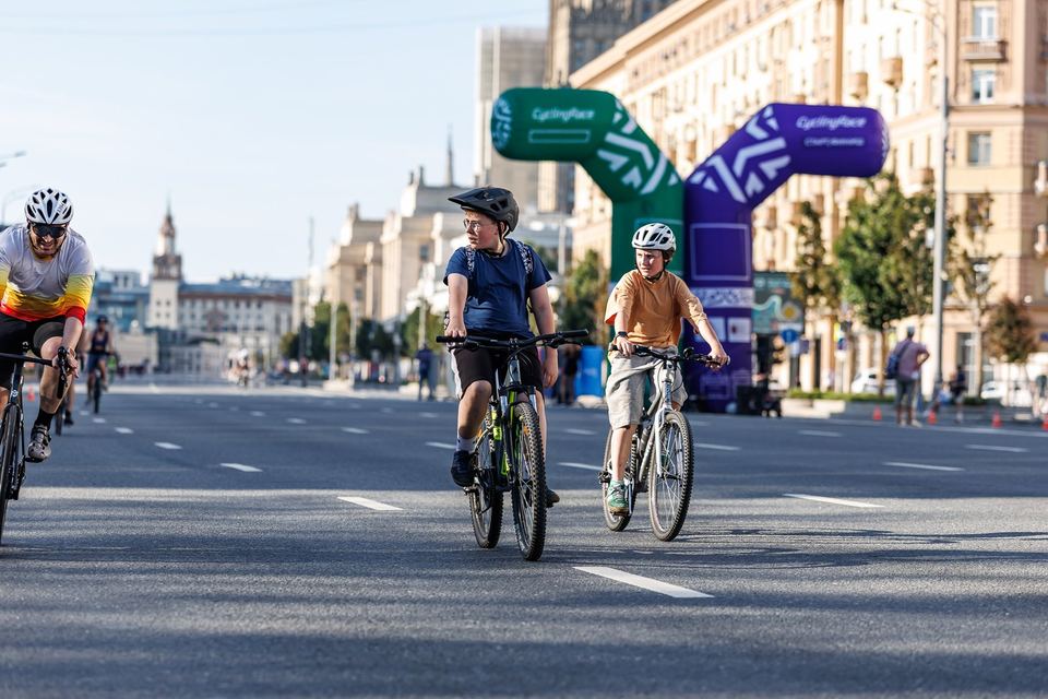 Фото 7bd88889e0ce40ae85f5078e54f43b53 с события Cyclingrace Вечернее Садовое