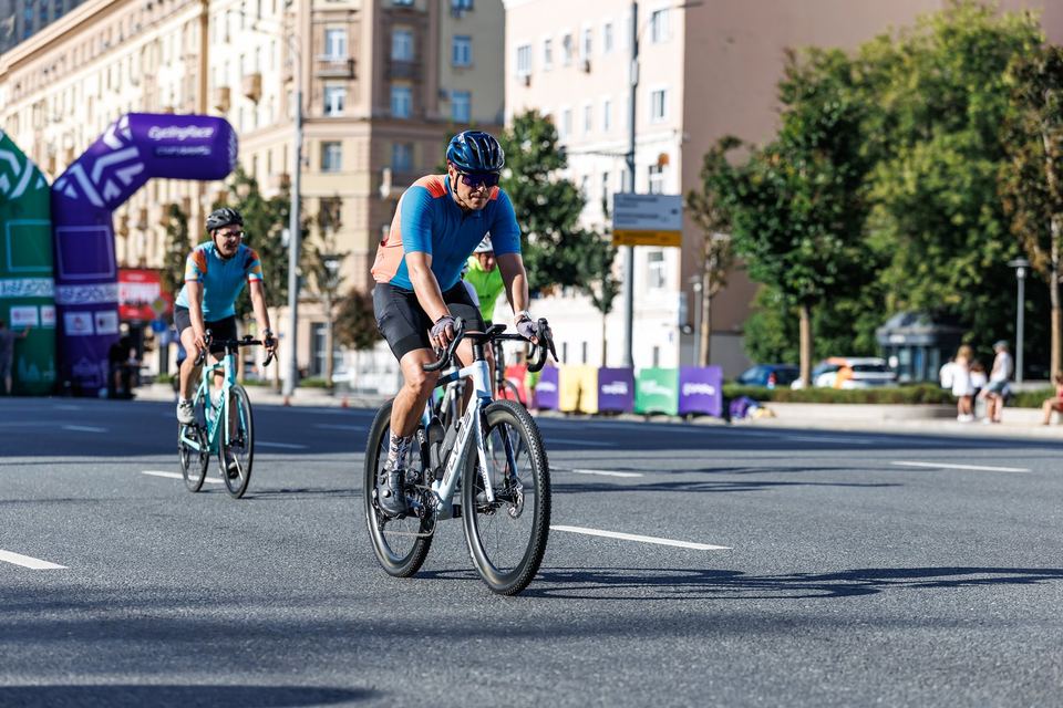 Фото 98f804a1ce12462bb3709061e4adc7a0 с события Cyclingrace Вечернее Садовое