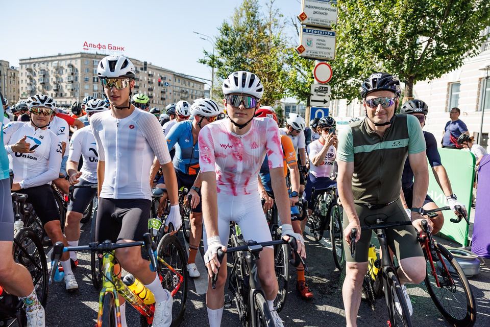Фото 11fd3d1c30ec4196b2f9009a8746a853 с события Cyclingrace Вечернее Садовое