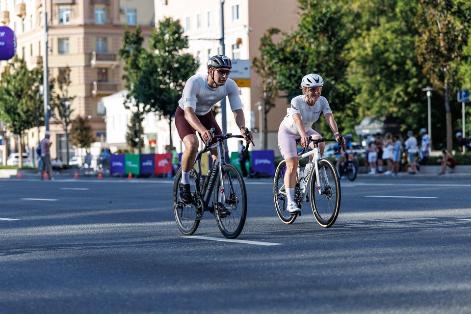 Фото 6be52d136edb4b56bc3c5ad68d095634 с события Cyclingrace Вечернее Садовое