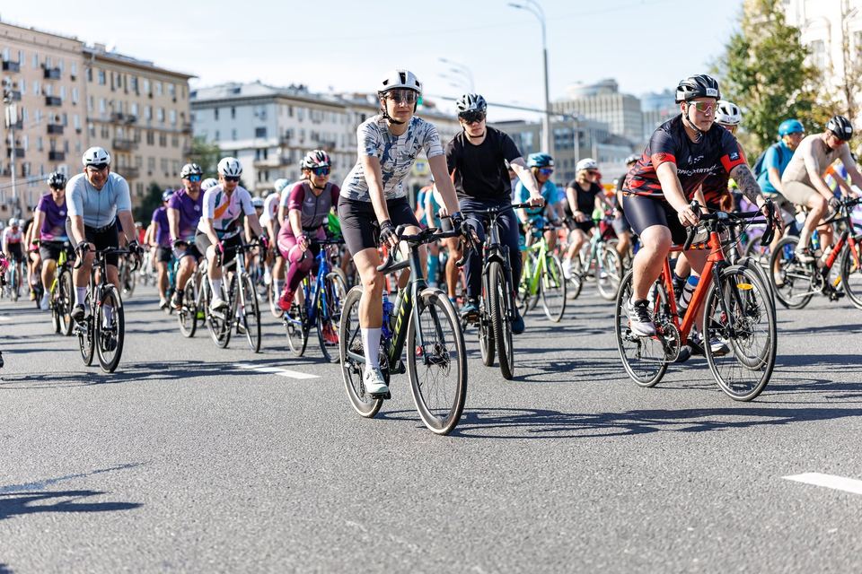 Фото 0723f2b926ad451c85f561e5835e9a7f с события Cyclingrace Вечернее Садовое