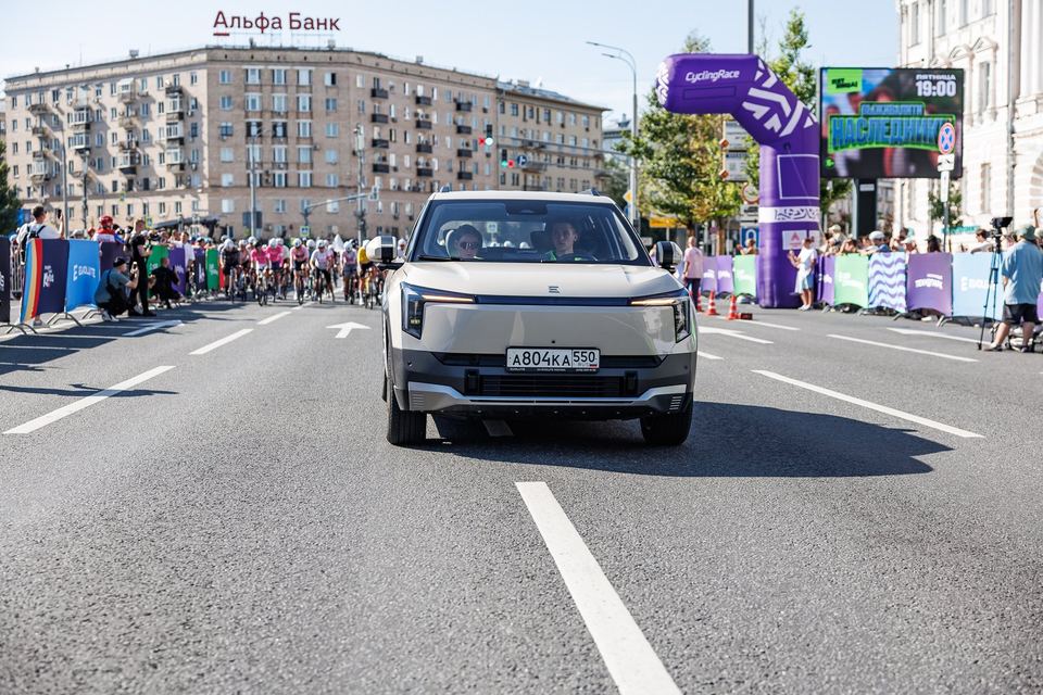 Фото 529fab8cdb3b48fd8fd072b88fb6ef4f с события Cyclingrace Вечернее Садовое