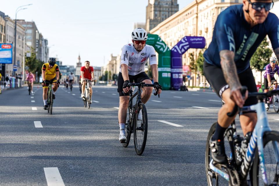 Фото a1c0cc75a9664b468bd1986c3754d1a5 с события Cyclingrace Вечернее Садовое