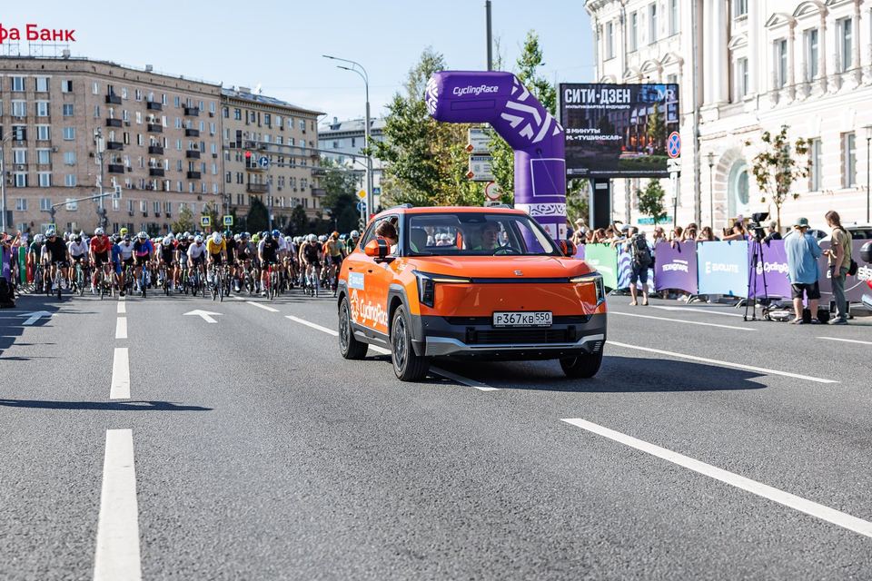 Фото 62242c18698d4b678f38651602cc7da7 с события Cyclingrace Вечернее Садовое