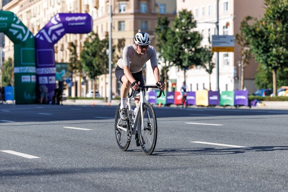 Фото bd0a27e4d81047198bdacf64ef9f49f9 с события Cyclingrace Вечернее Садовое